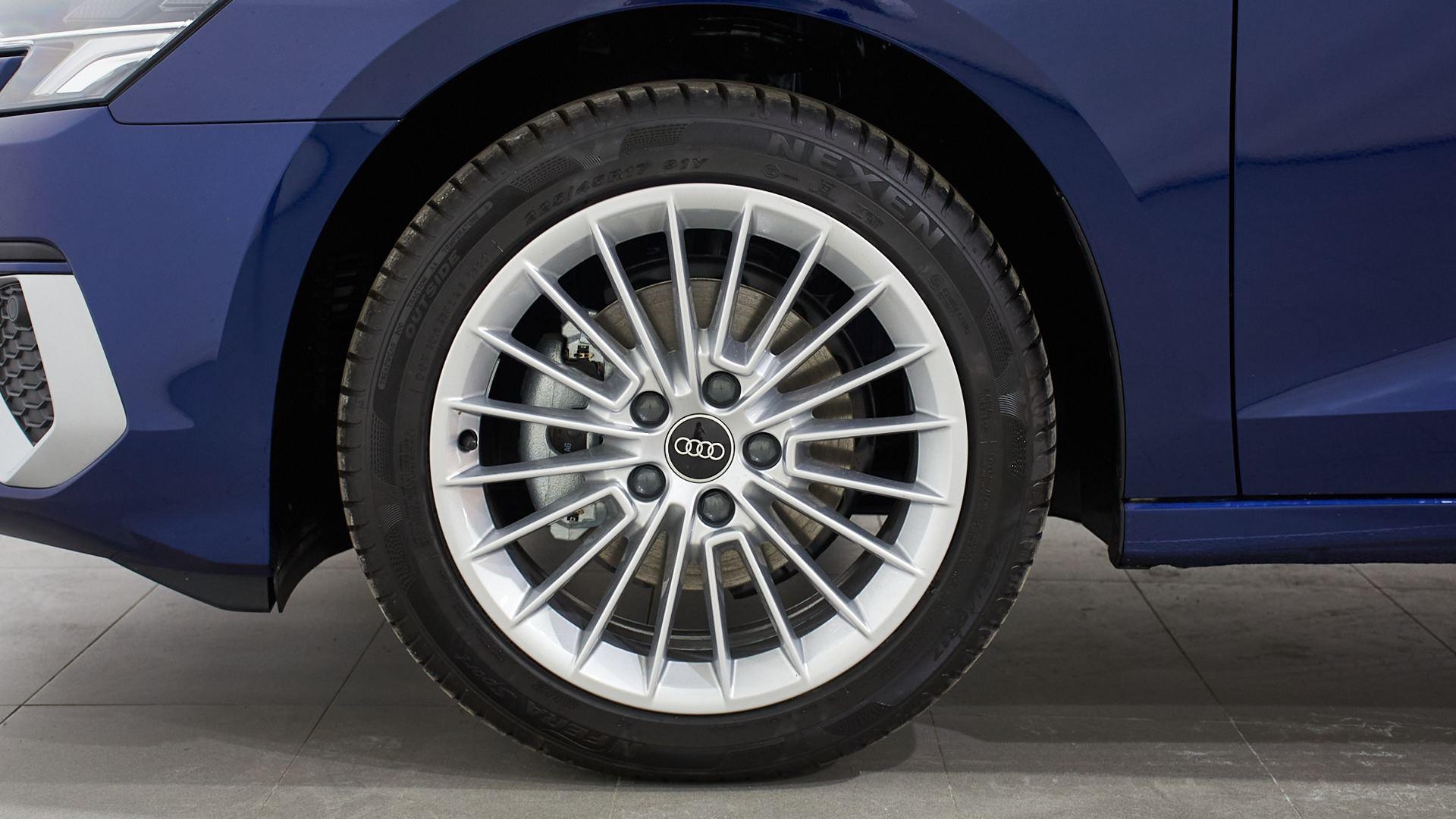 Image about Audi A3 Sportback Advanced 30 TDI 85 kW (116 CV) 6 vel.