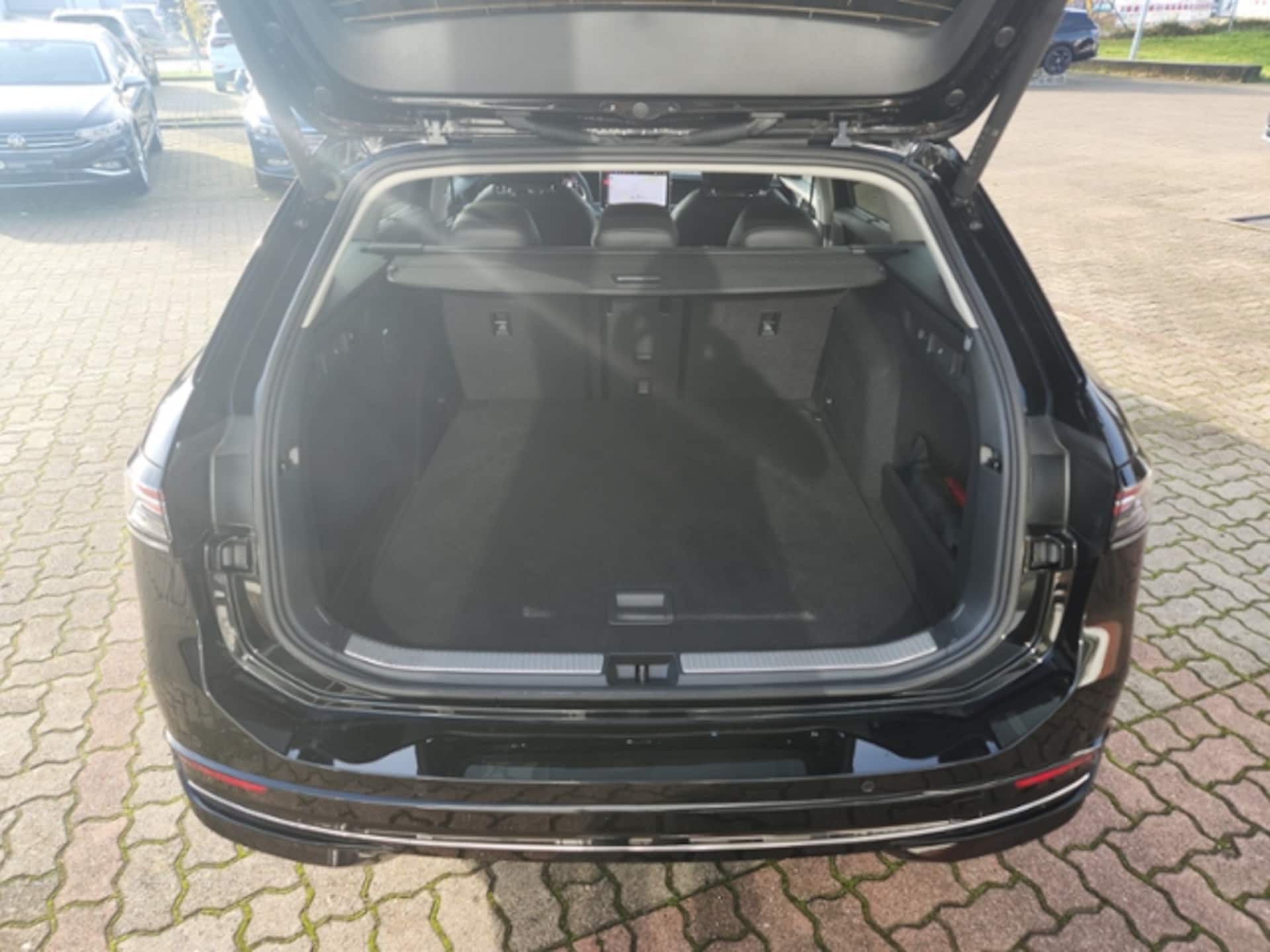 Volkswagen Passat Elegance