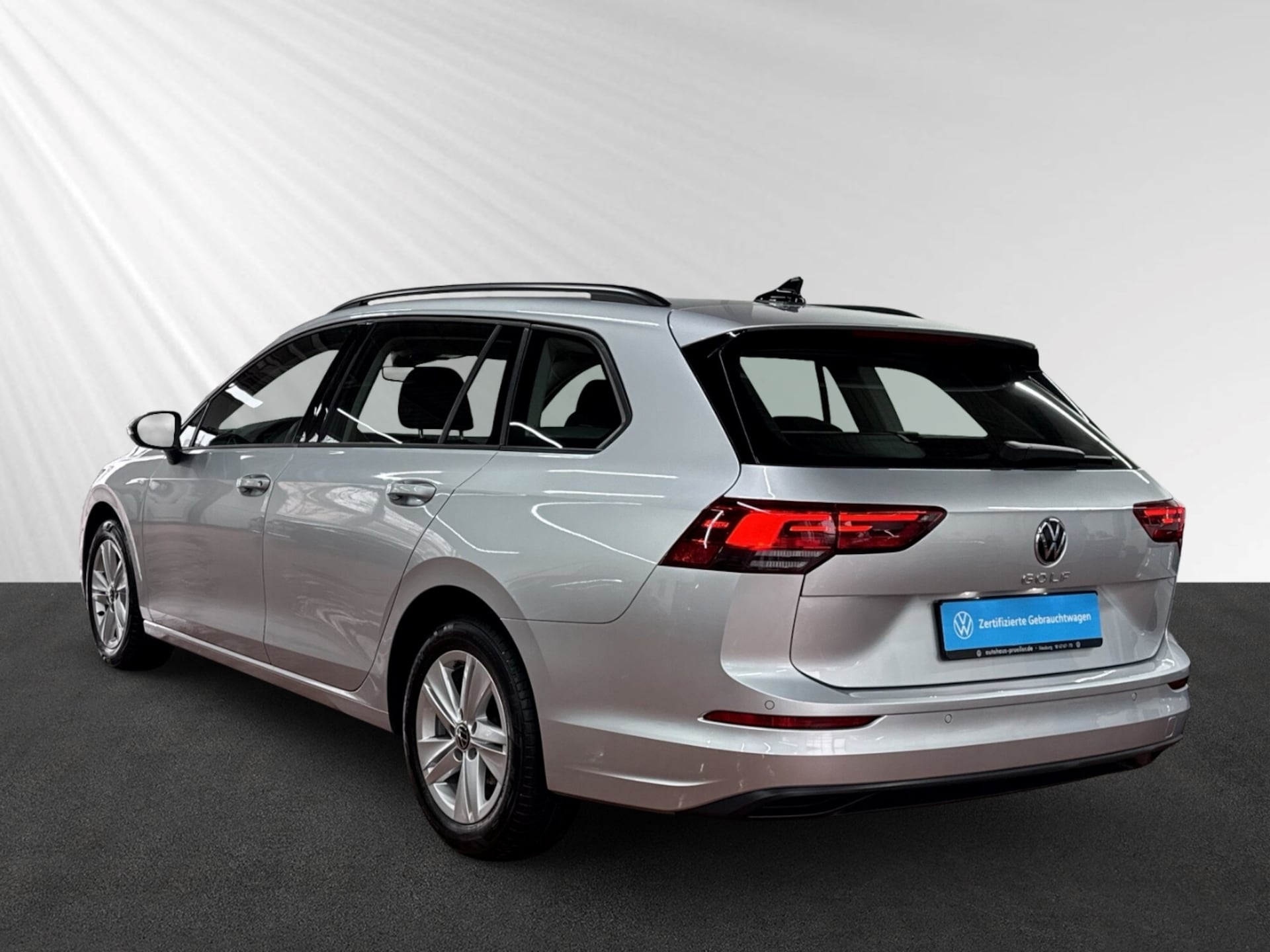 Volkswagen Golf Variant Life