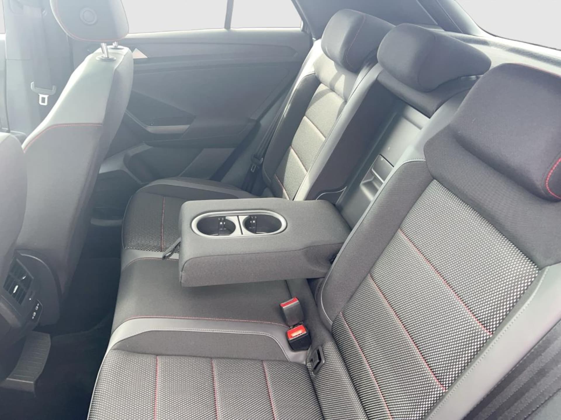 Volkswagen T-Roc Sport