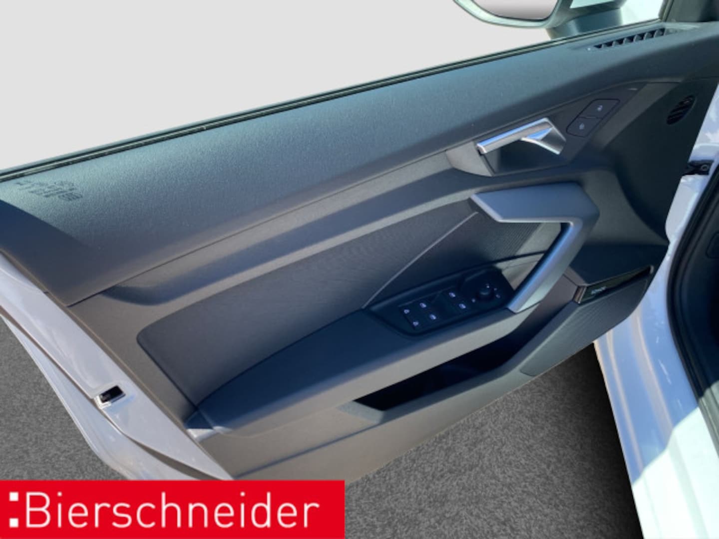 Bild über Audi A3 Sportback 30 TFSI S tronic - für weitere Informationen kontaktieren Sie den Audi Partner