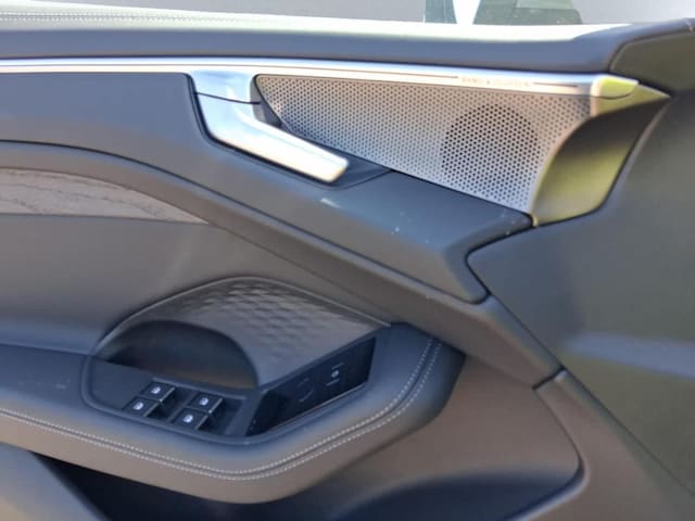 2026 Audi A6 Premium Plus - Photo 13