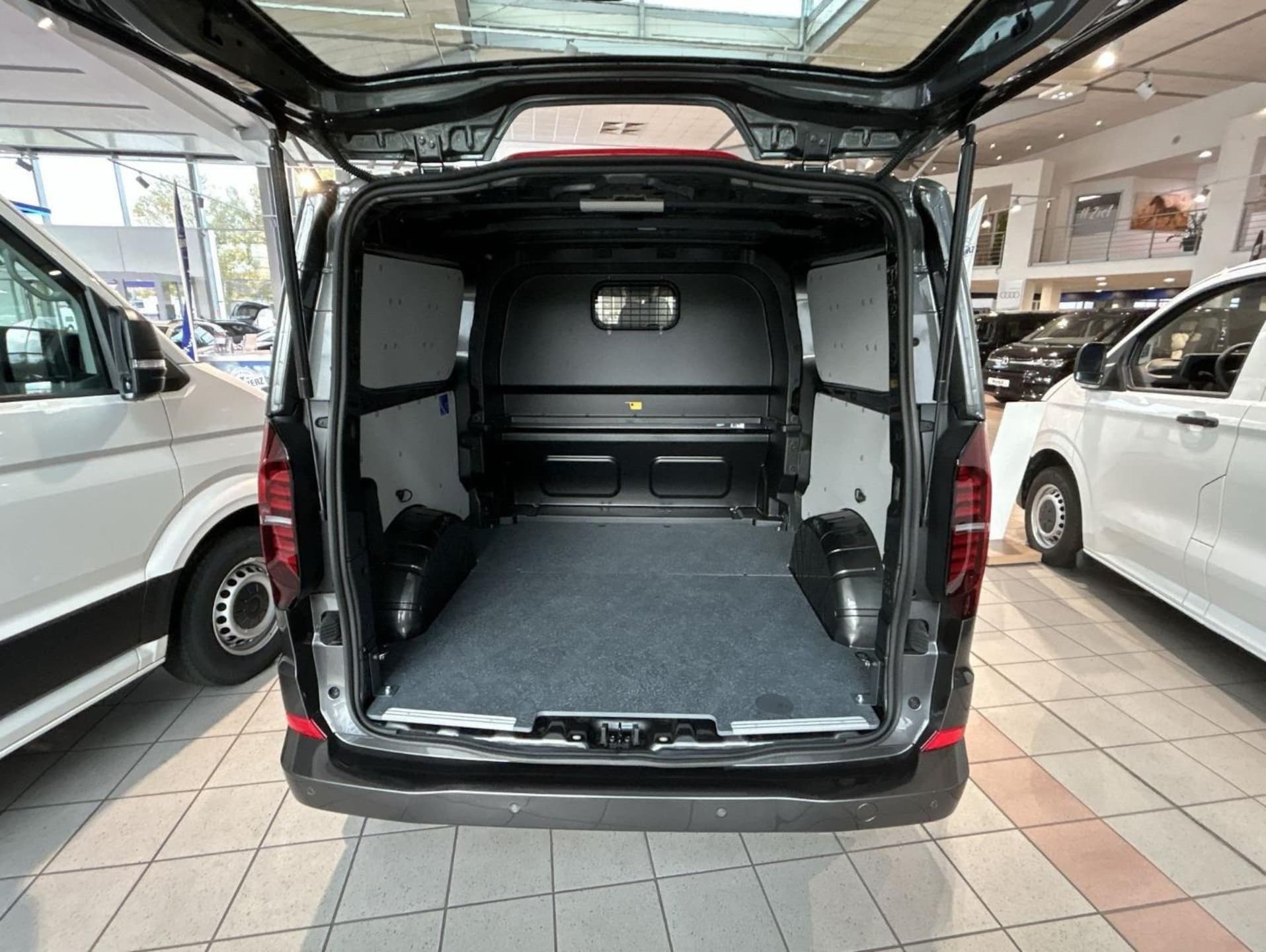 Volkswagen Transporter Kasten langer Radstand Plus