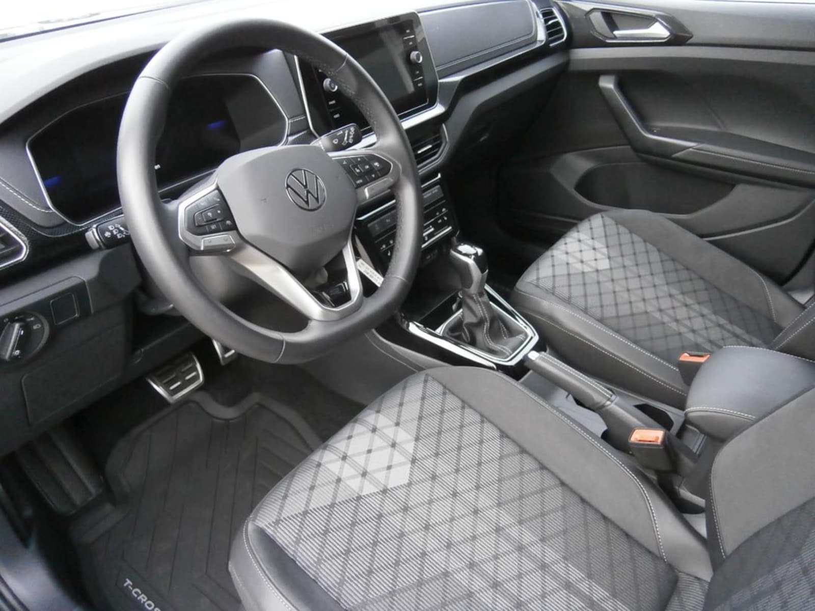 Volkswagen T-Cross – Bild 6