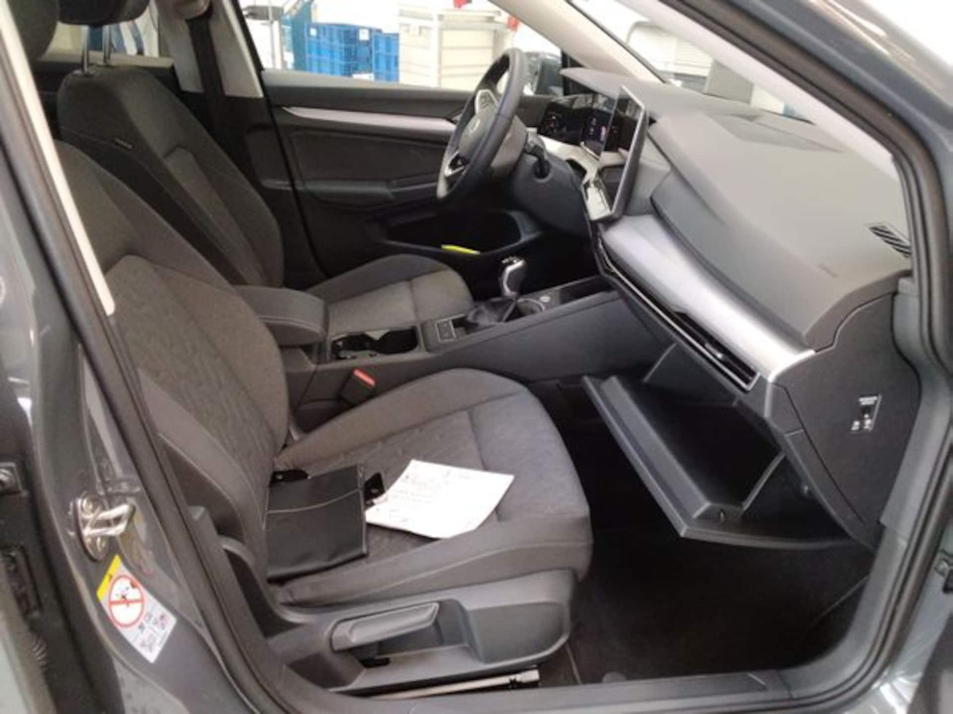 Volkswagen Golf Life