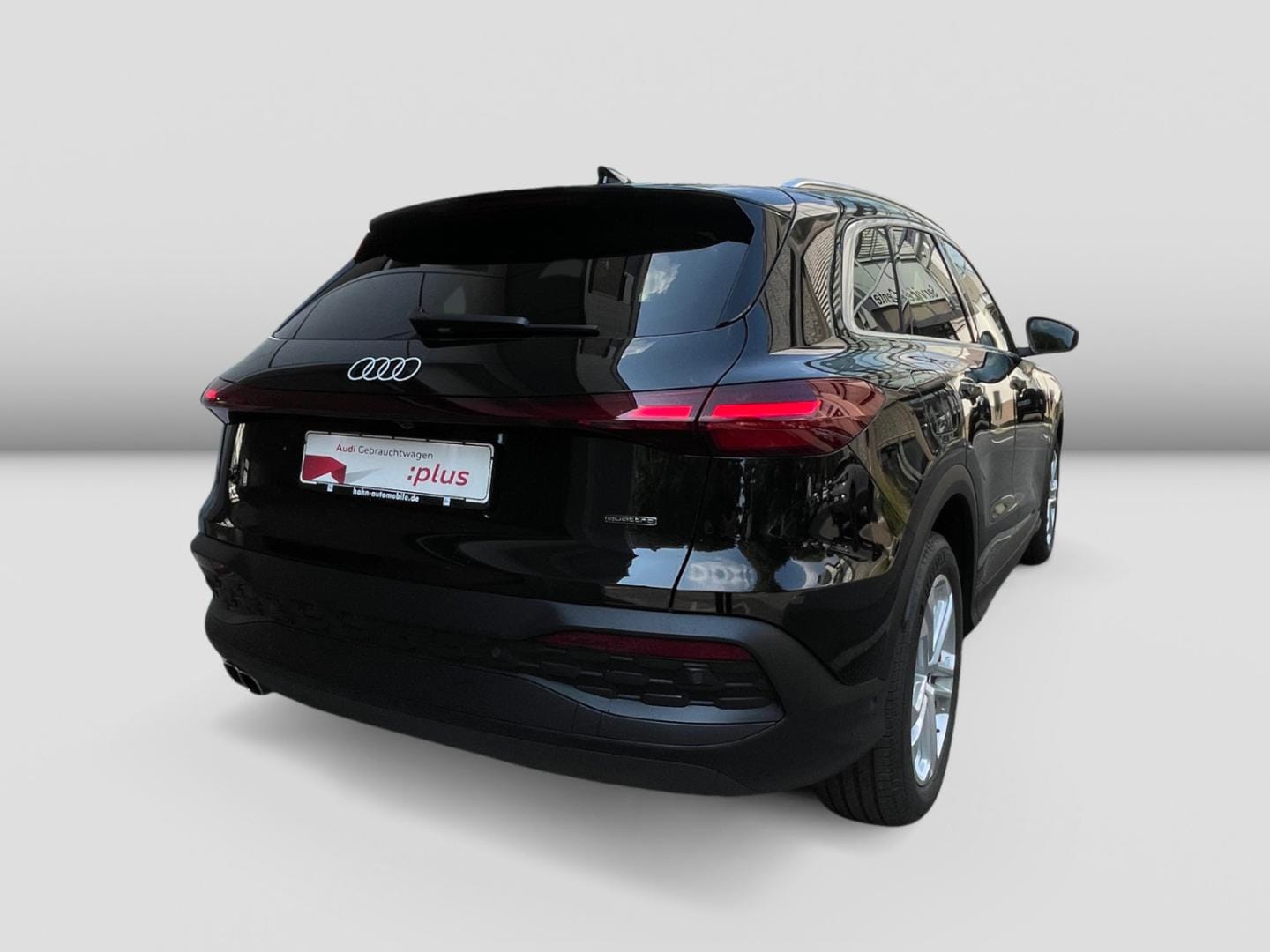 Bild über Audi Q5 SUV TDI quattro 150 kW S tronic - für weitere Informationen kontaktieren Sie den Audi Partner