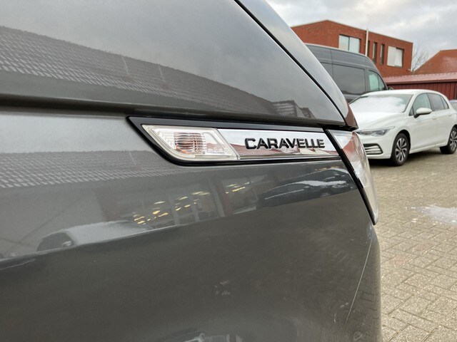 Volkswagen T6.1 Caravelle larger