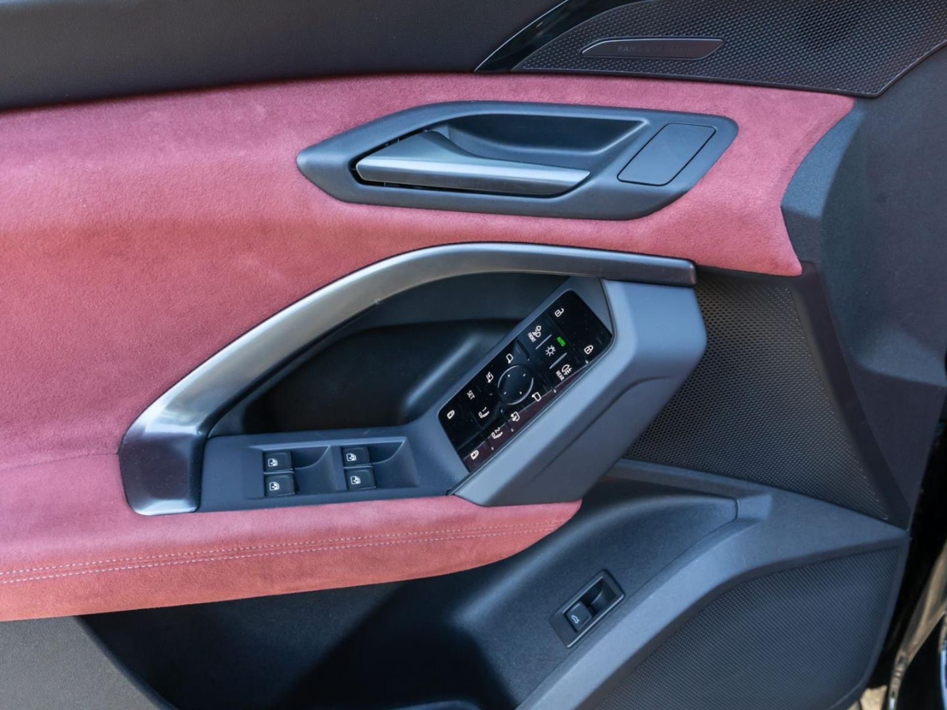 Audi SQ5 SUV edition one