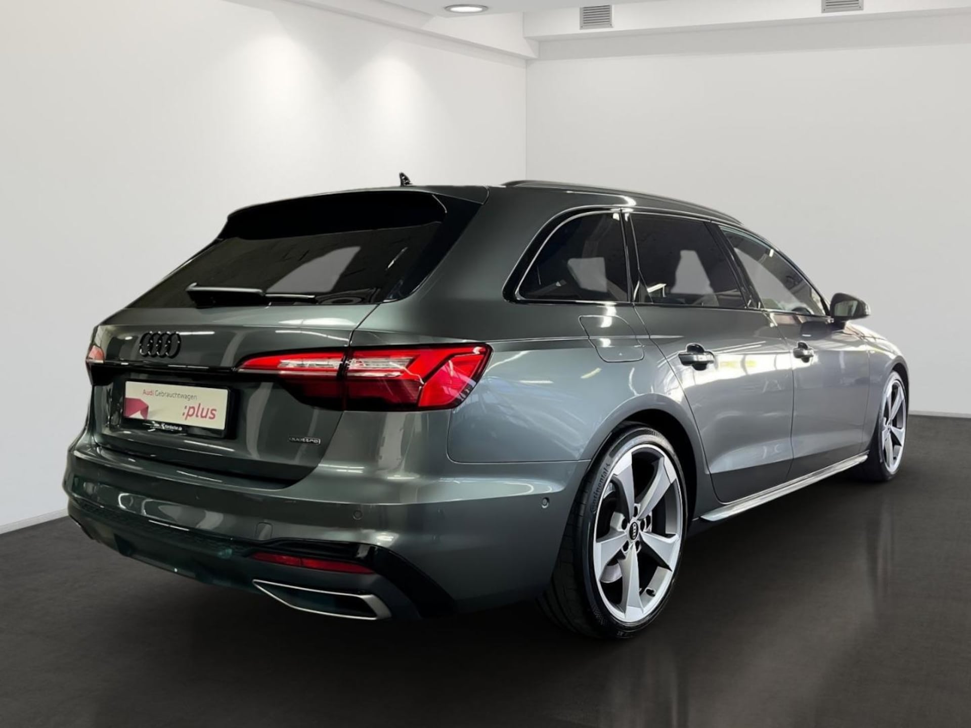 Audi A4 Avant S line