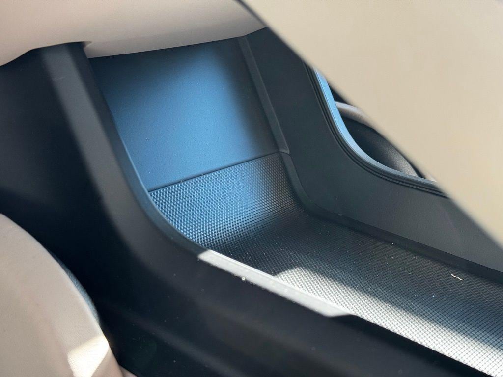 2025 Porsche Taycan S - Photo 43