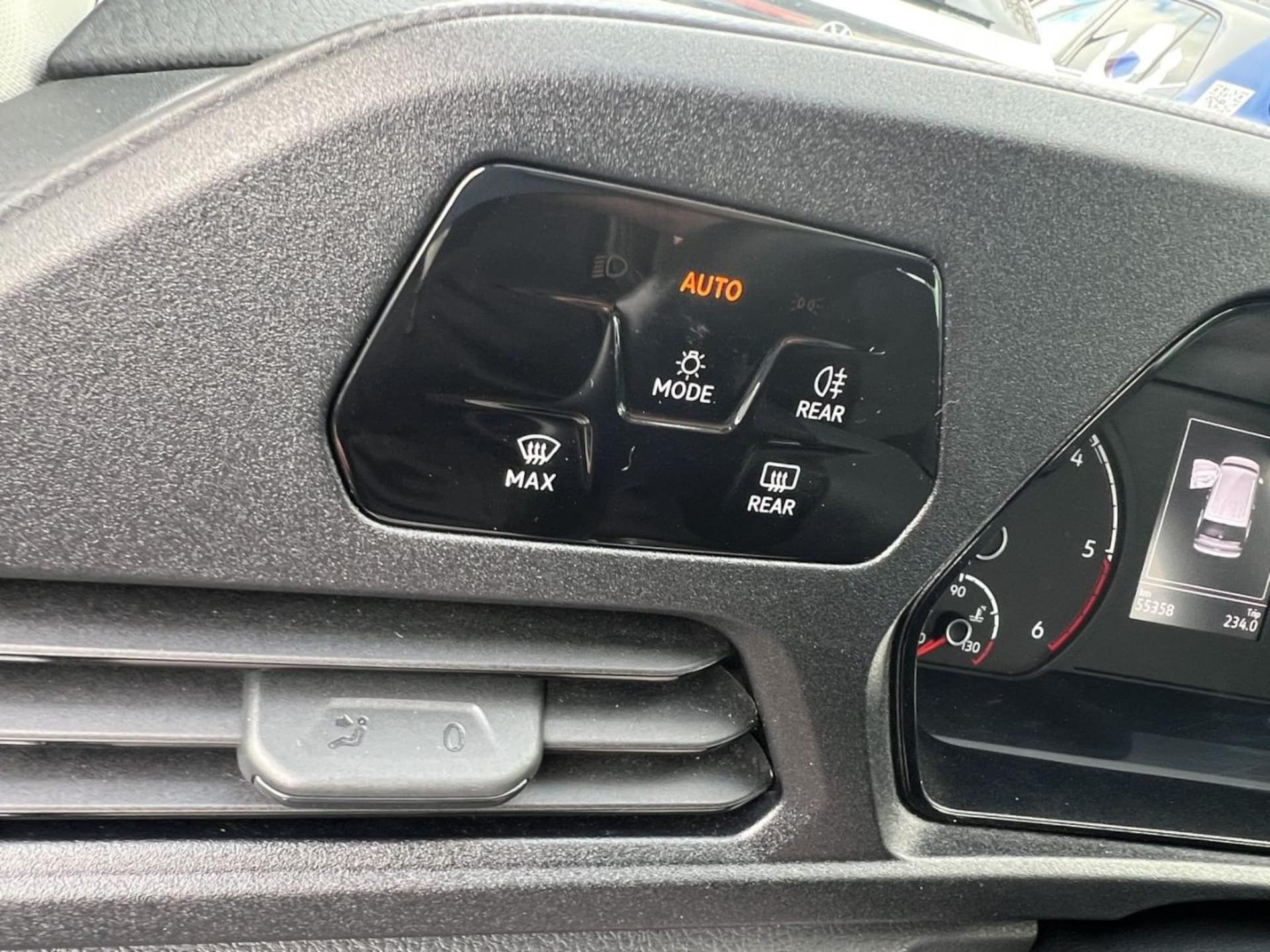Volkswagen Caddy Basis-Modell