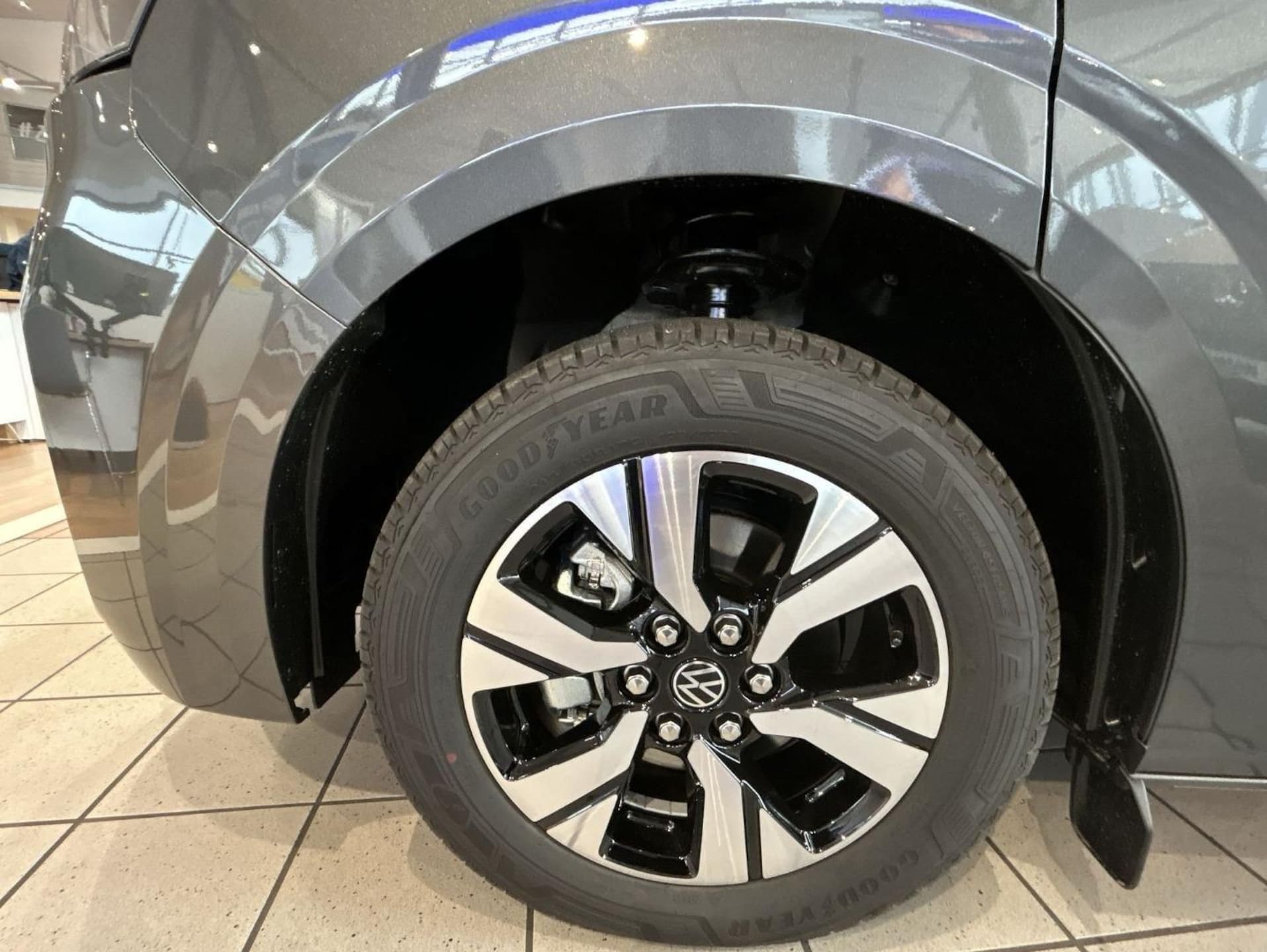 Volkswagen Transporter Kasten langer Radstand Plus