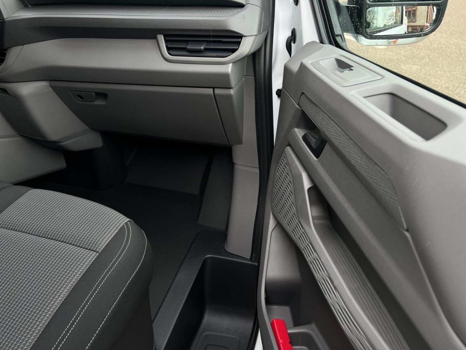 Volkswagen Transporter Kasten kurzer Radstand – Bild 17