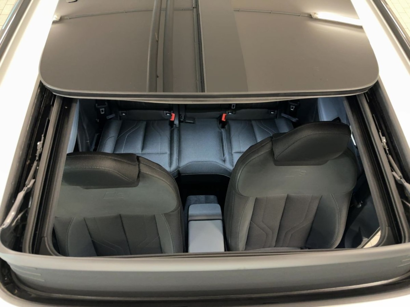 Bild über Audi Q3 SUV TFSI 110 kW S tronic - für weitere Informationen kontaktieren Sie den Audi Partner