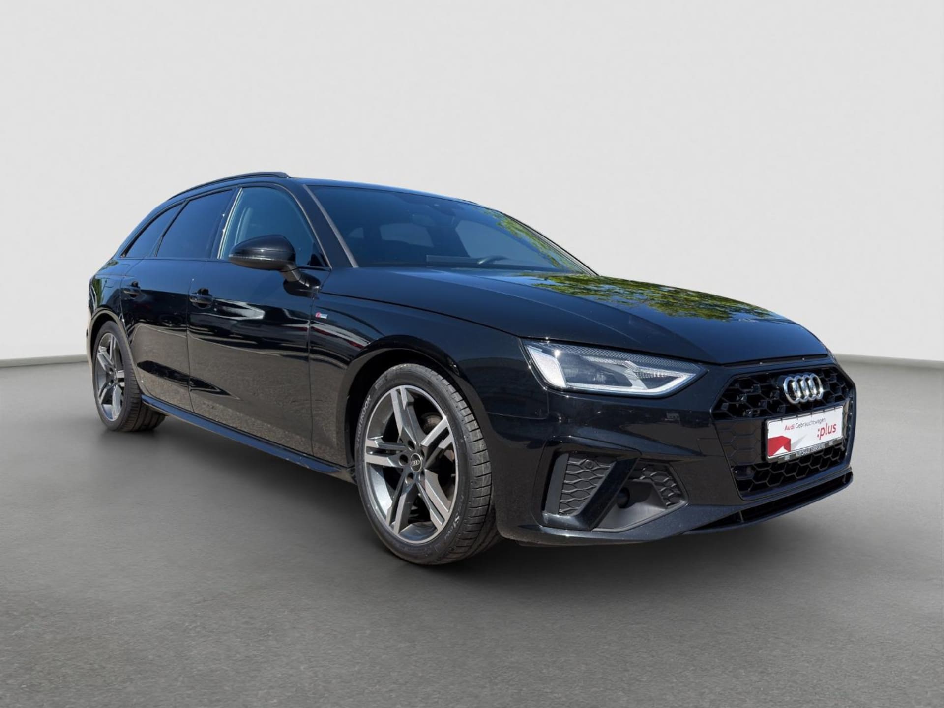 Audi A4 Avant S line