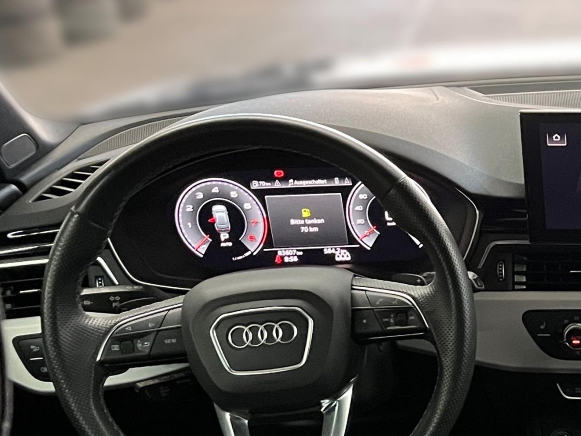 Audi A4 Avant S line