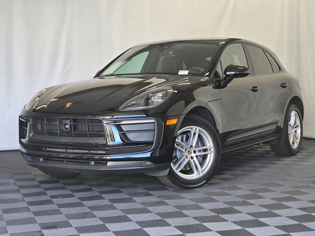2024 Porsche Macan Base