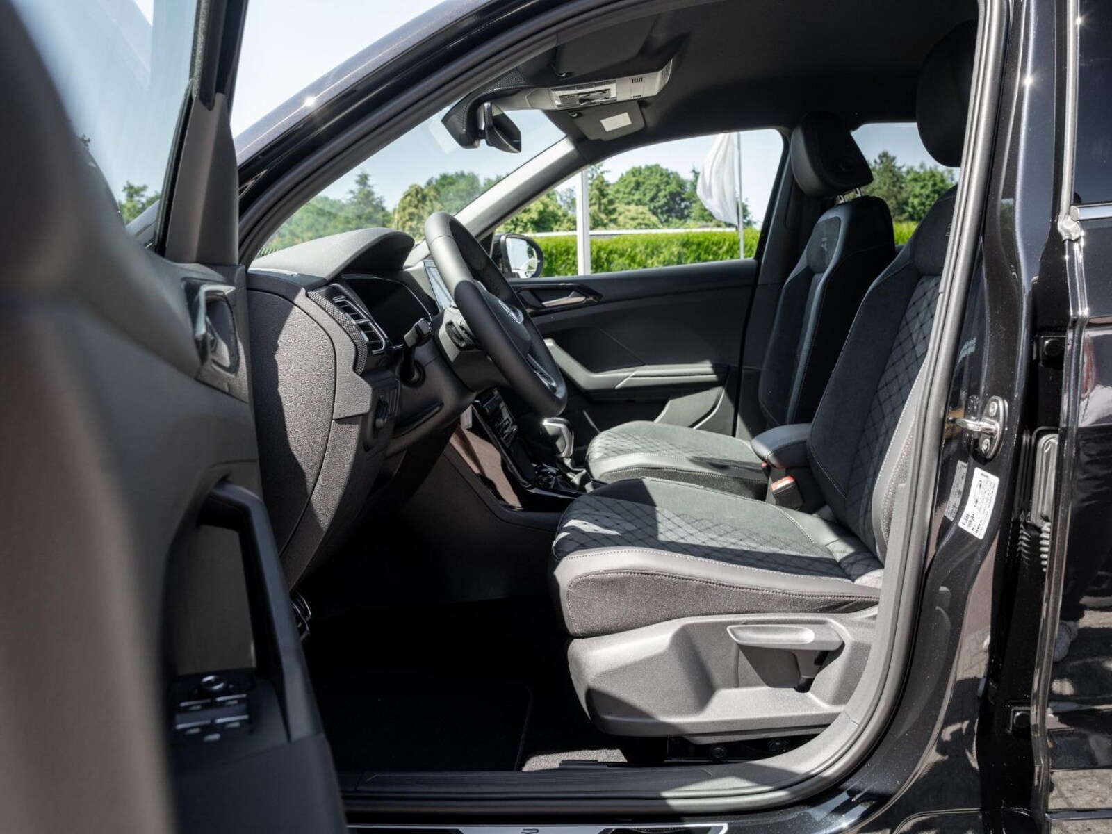 Volkswagen T-Cross – Bild 8