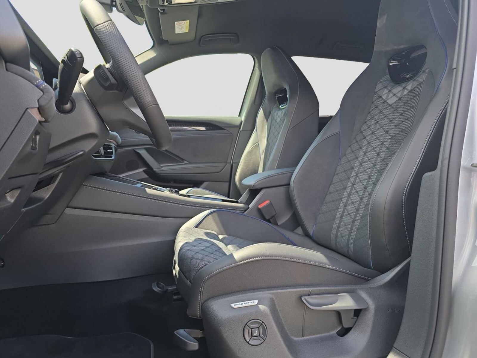 Volkswagen Tayron – Bild 9