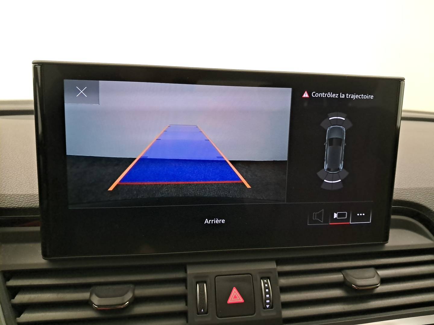 Image about Audi Q5 TFSI e Avus 50 TFSI e quattro 220 kW (299 ch) S tronic