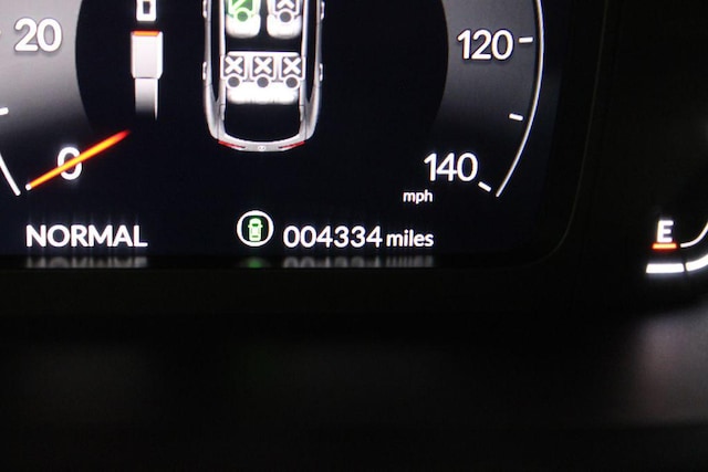 2025 Acura ADX
