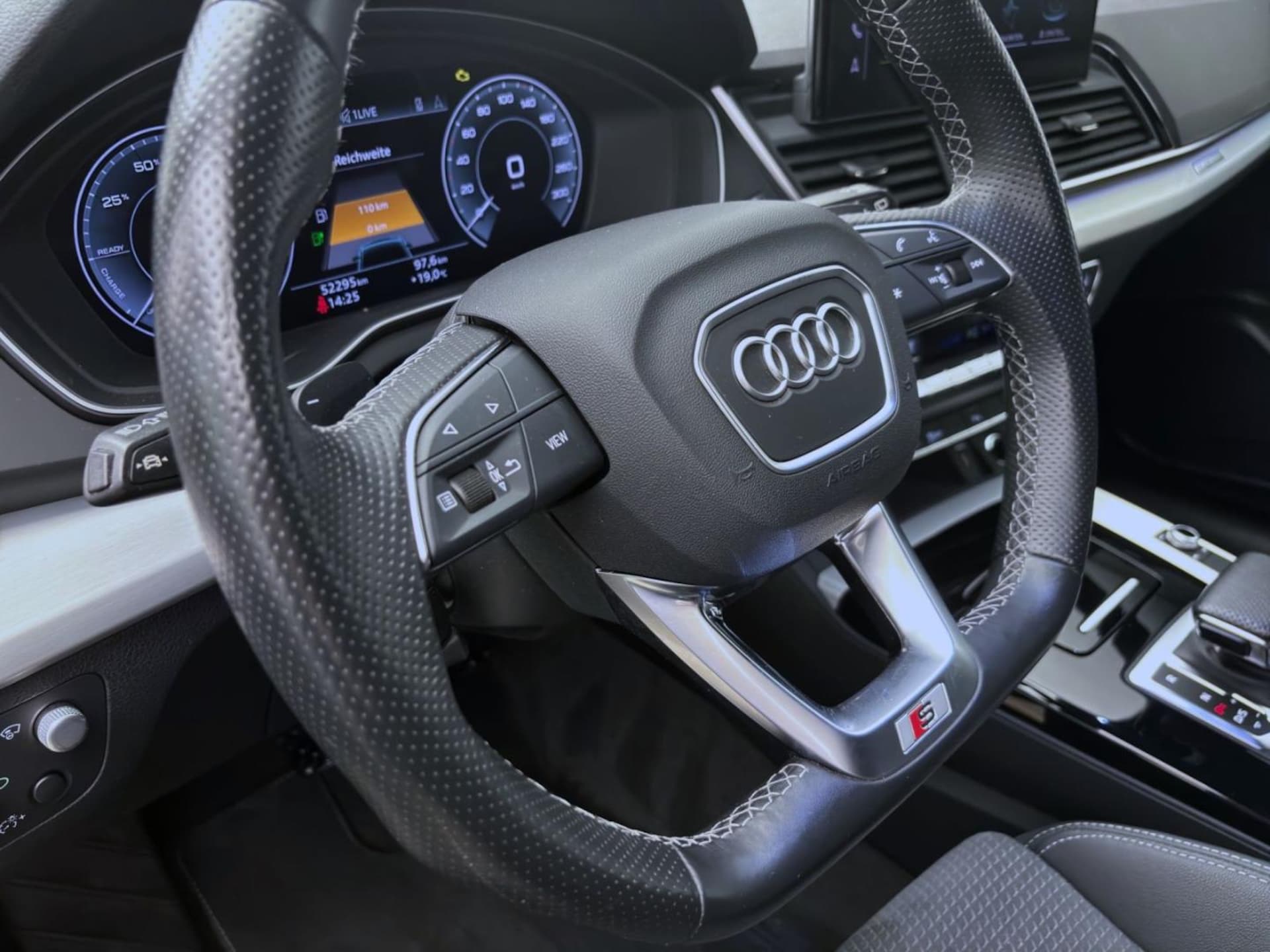 Audi Q5 TFSI e S line