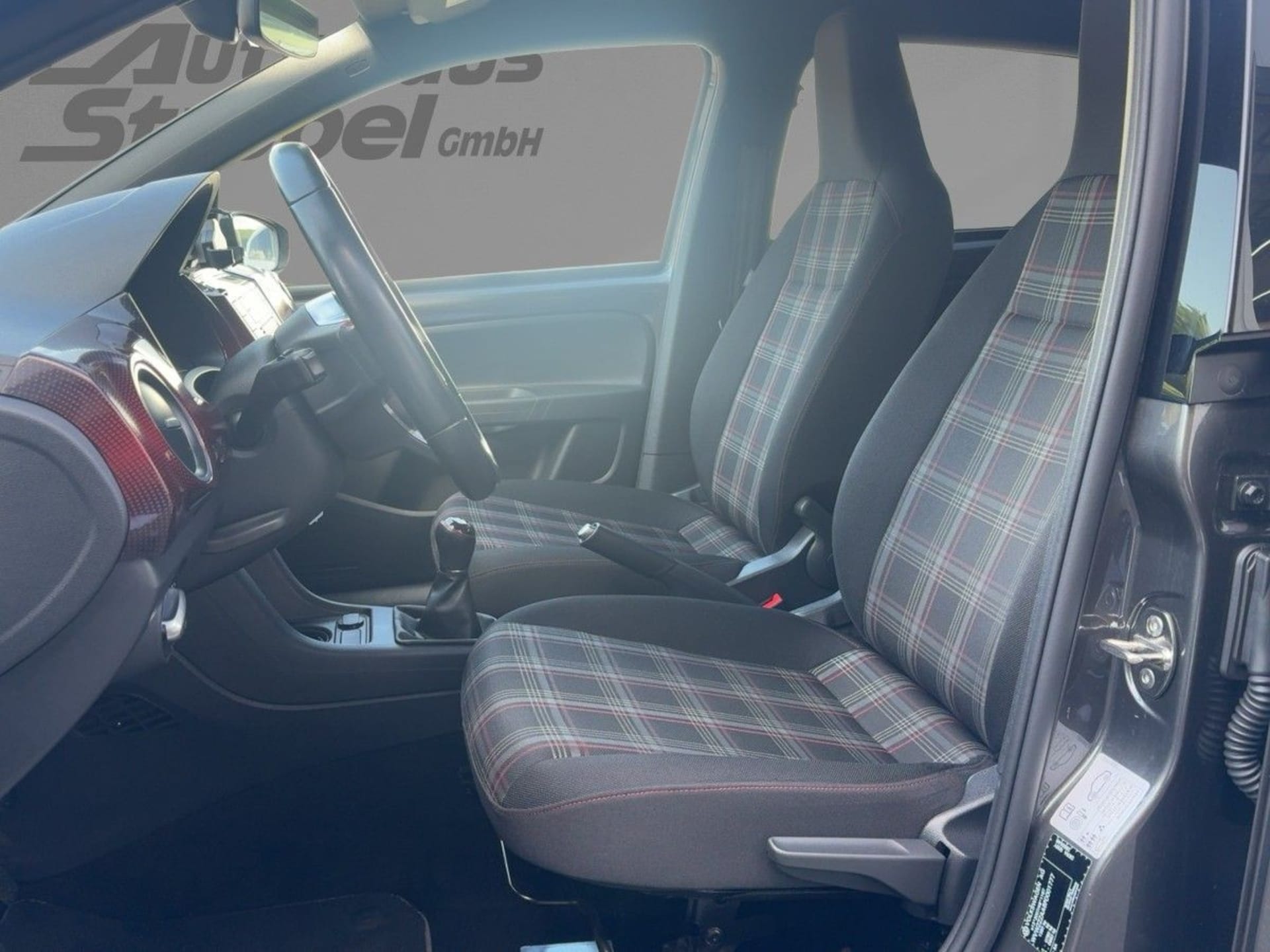 Volkswagen up! GTI