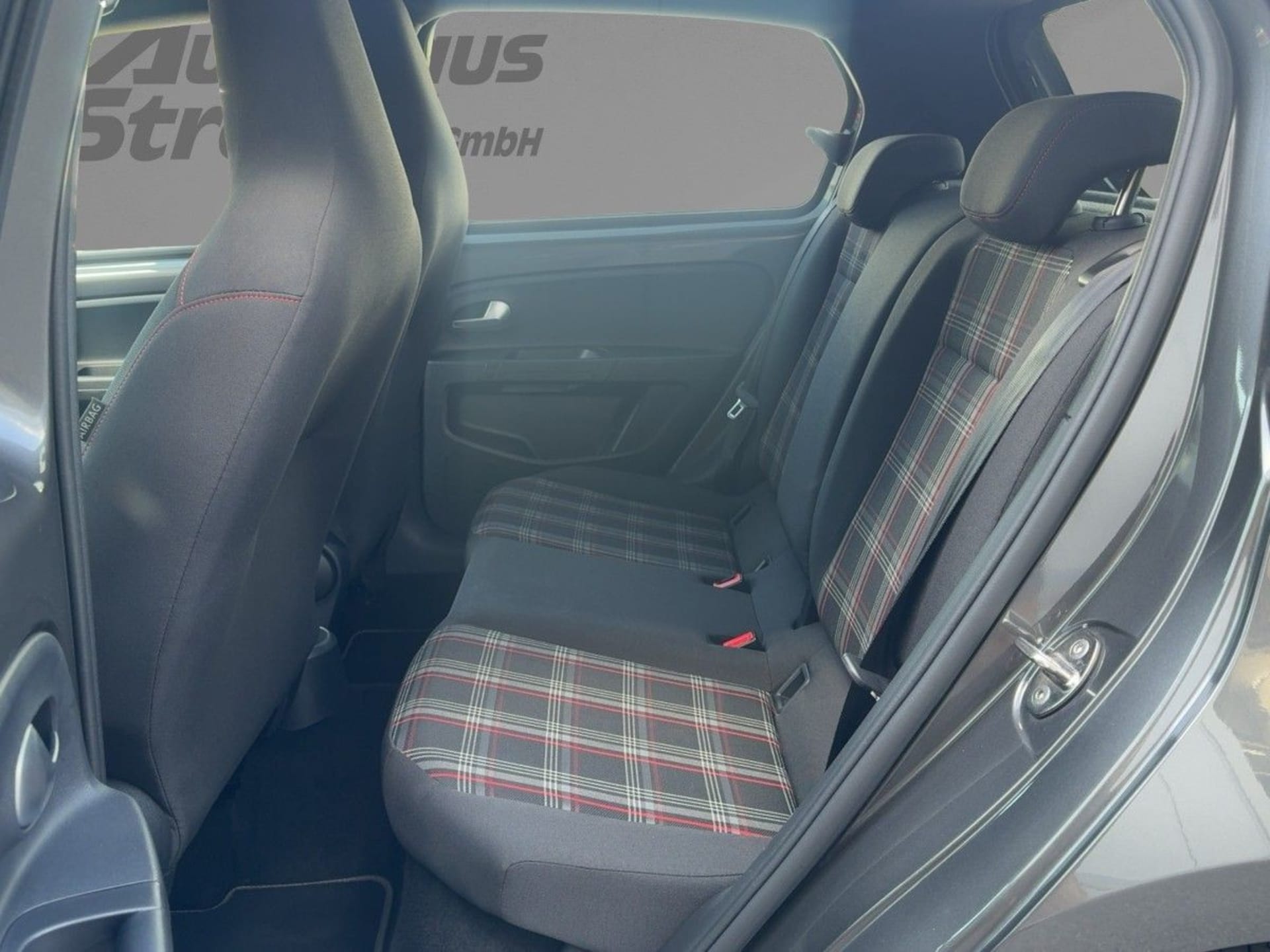 Volkswagen up! GTI