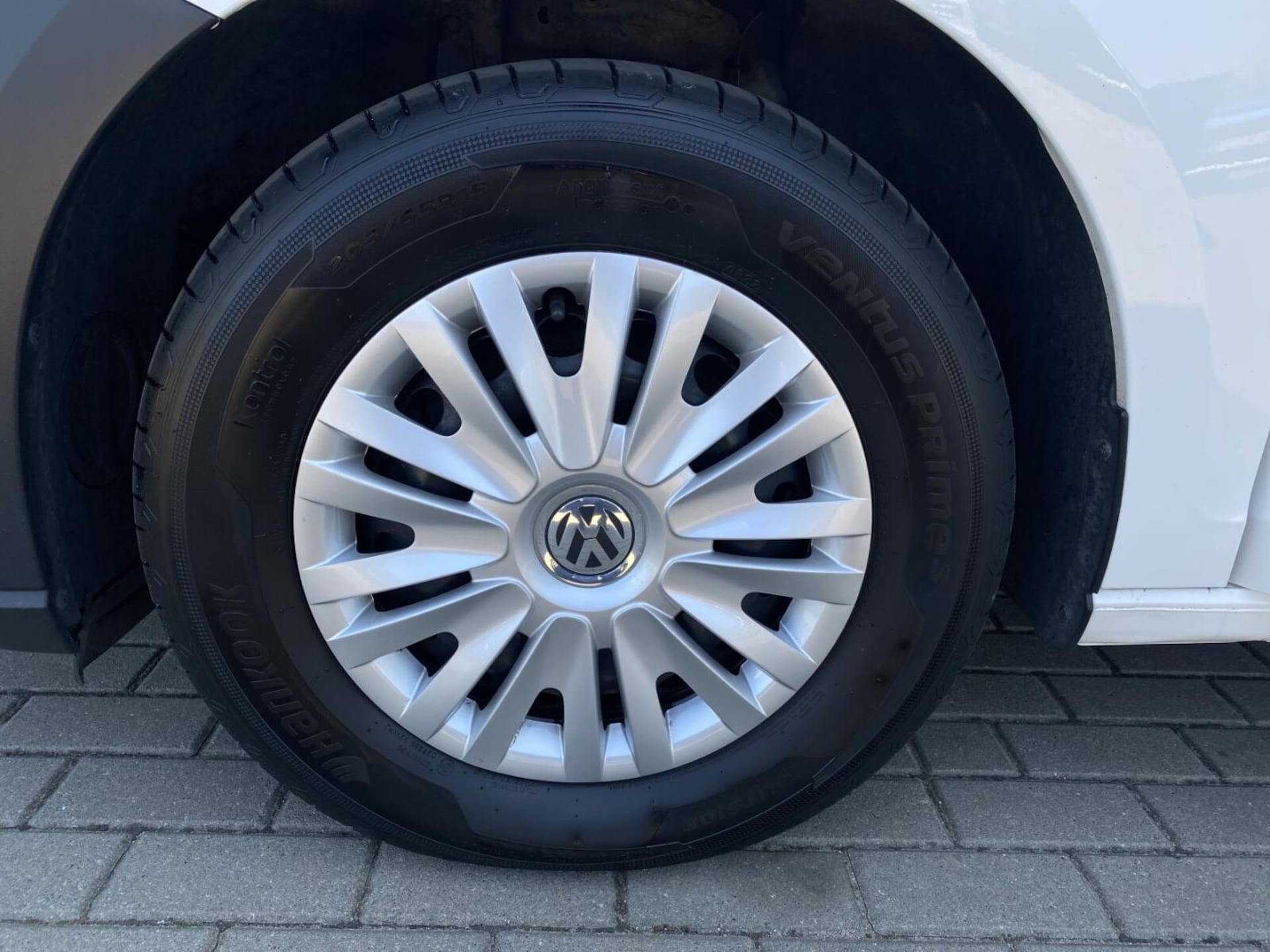 Volkswagen Caddy Model bazowy