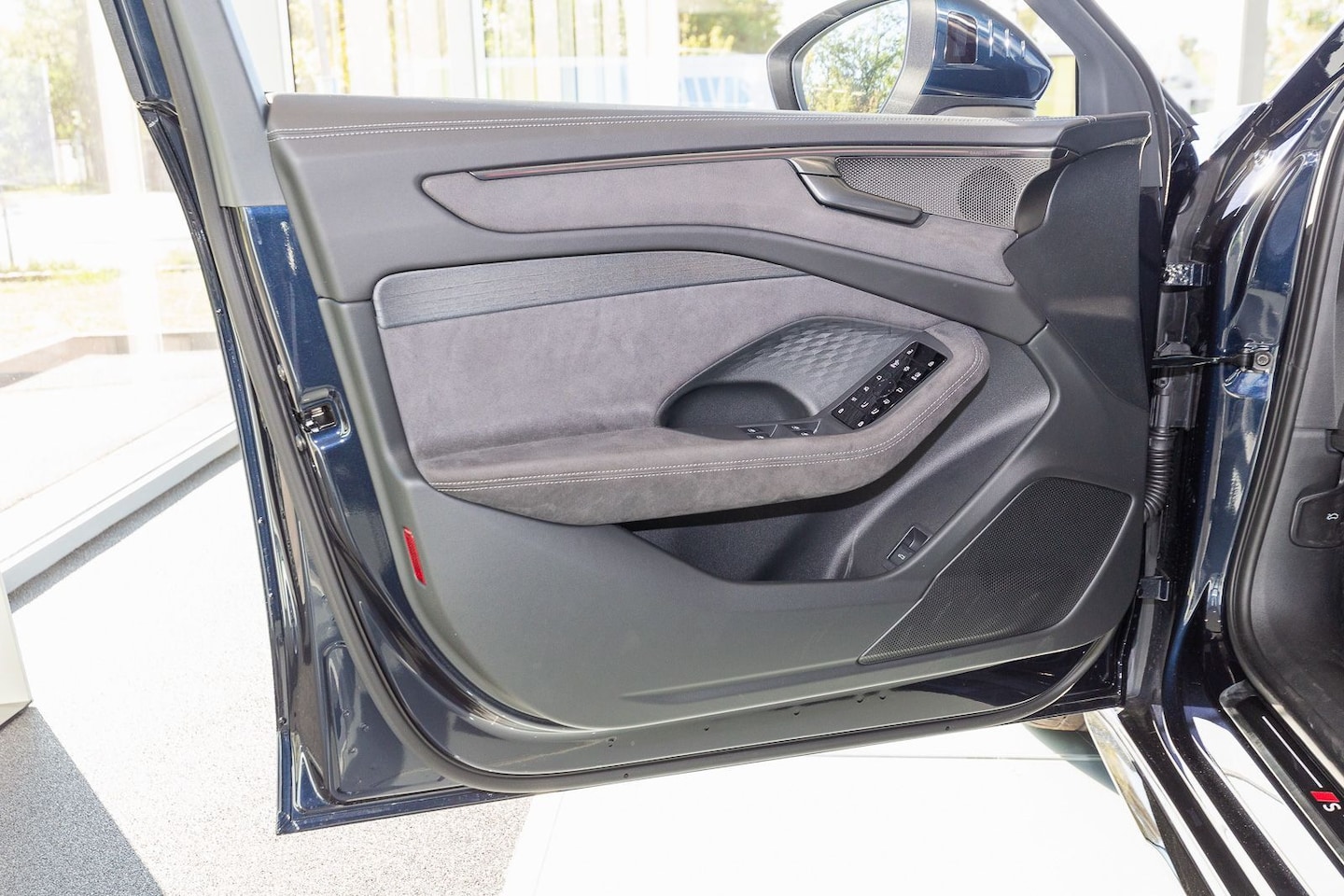 Bild über Audi A6 Avant TDI quattro 150 kW S tronic - für weitere Informationen kontaktieren Sie den Audi Partner