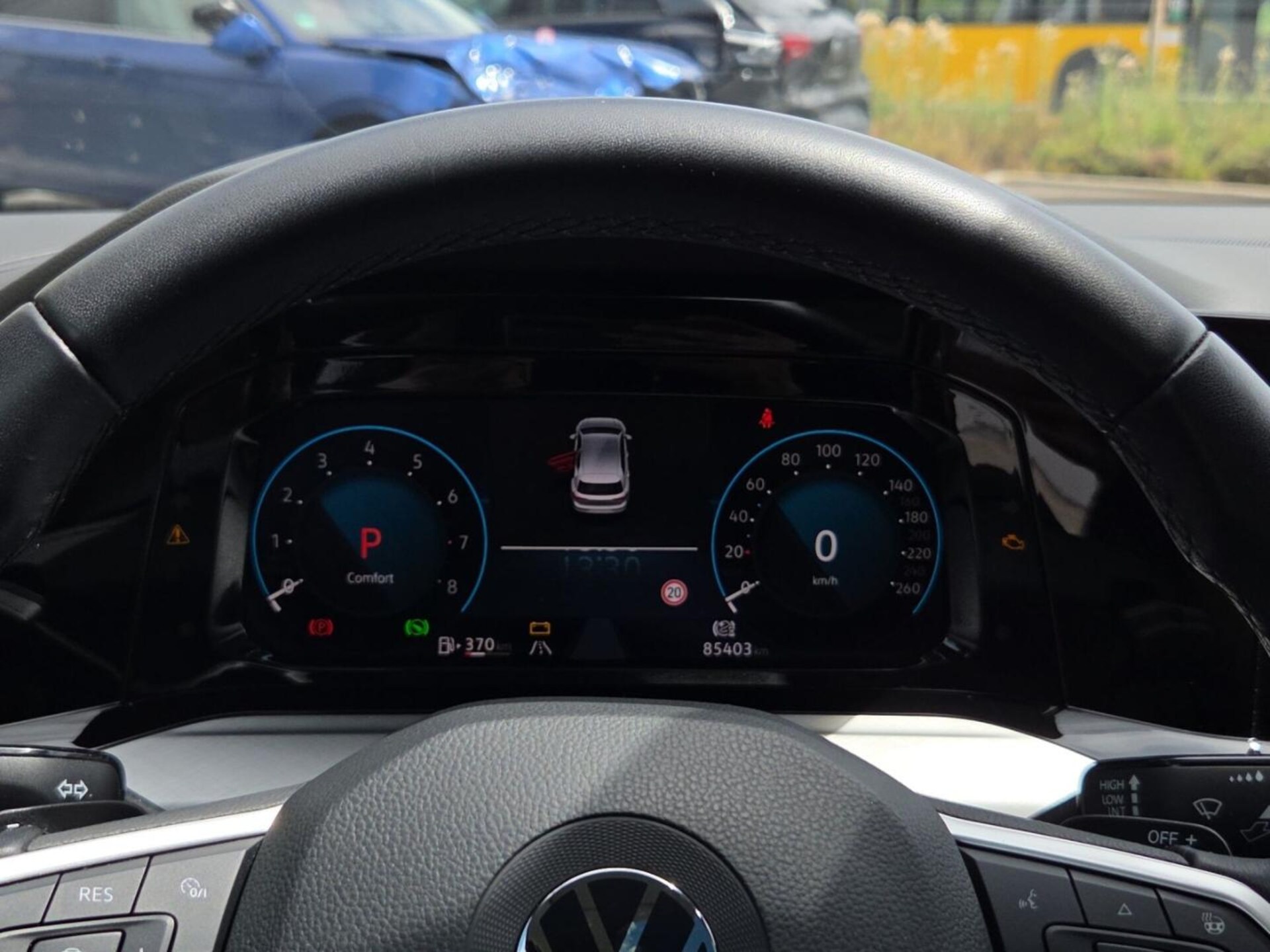 Volkswagen Golf Life