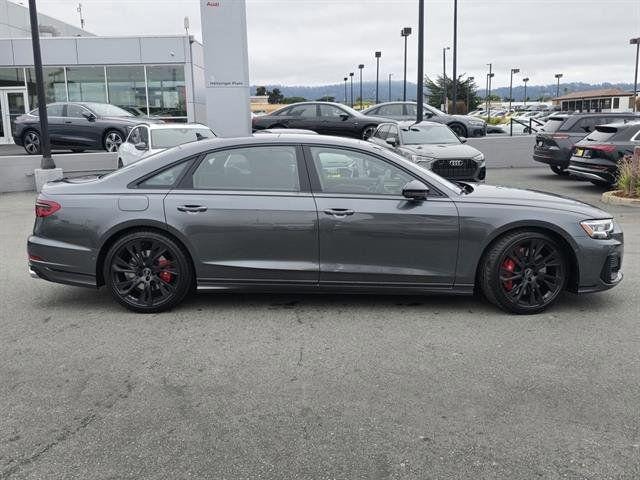 2025 Audi S8 Base - Photo 38