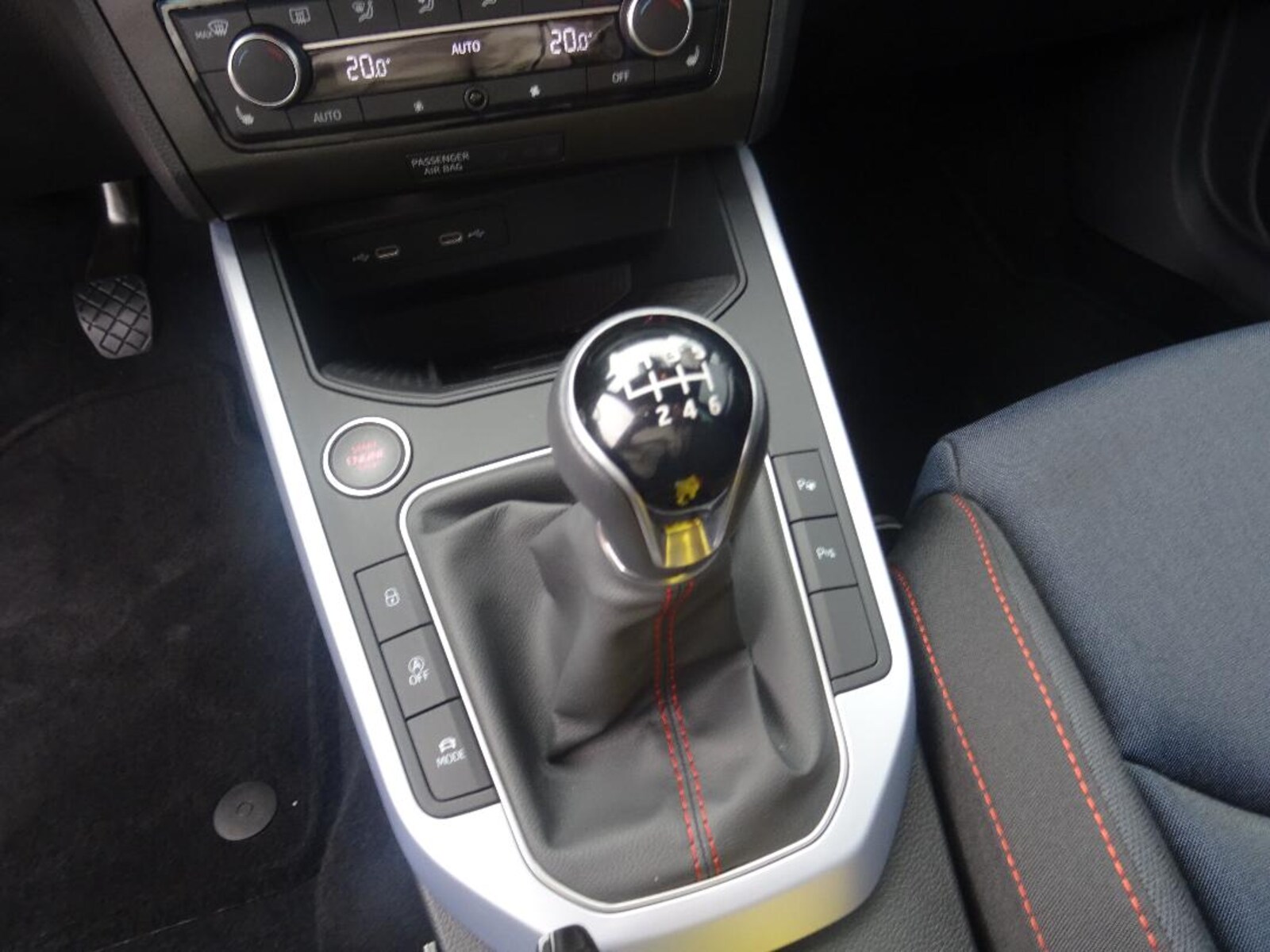 SEAT Arona – Bild 11