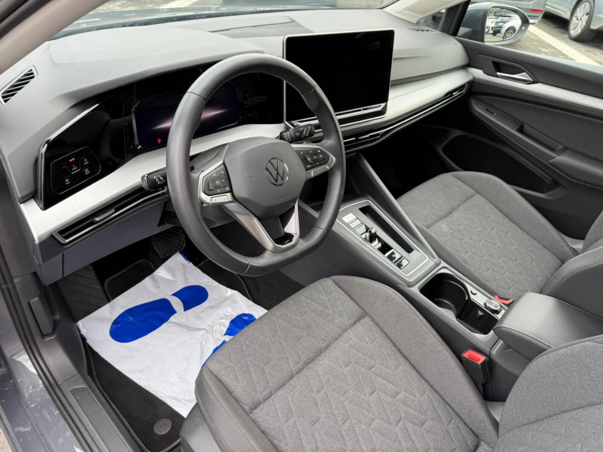 Volkswagen Golf Variant Life