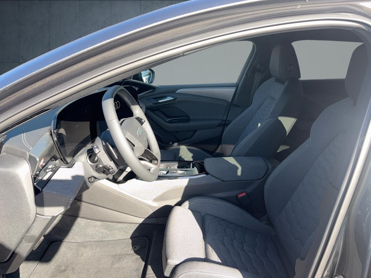 Bild über Audi A6 Avant e-tron e-tron performance - für weitere Informationen kontaktieren Sie den Audi Partner