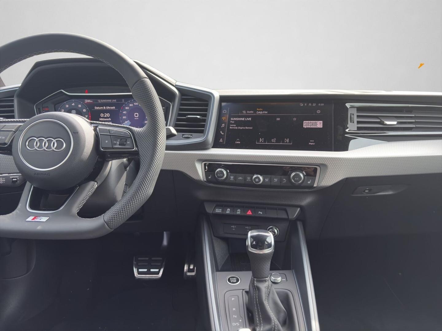 Bild über Audi A1 Sportback S line 30 TFSI S tronic - für weitere Informationen kontaktieren Sie den Audi Partner