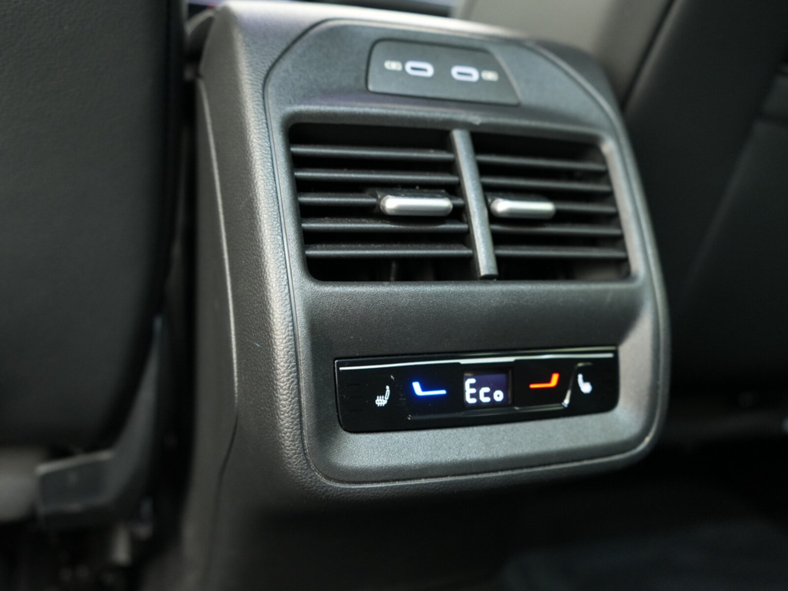 Volkswagen Passat – Bild 13