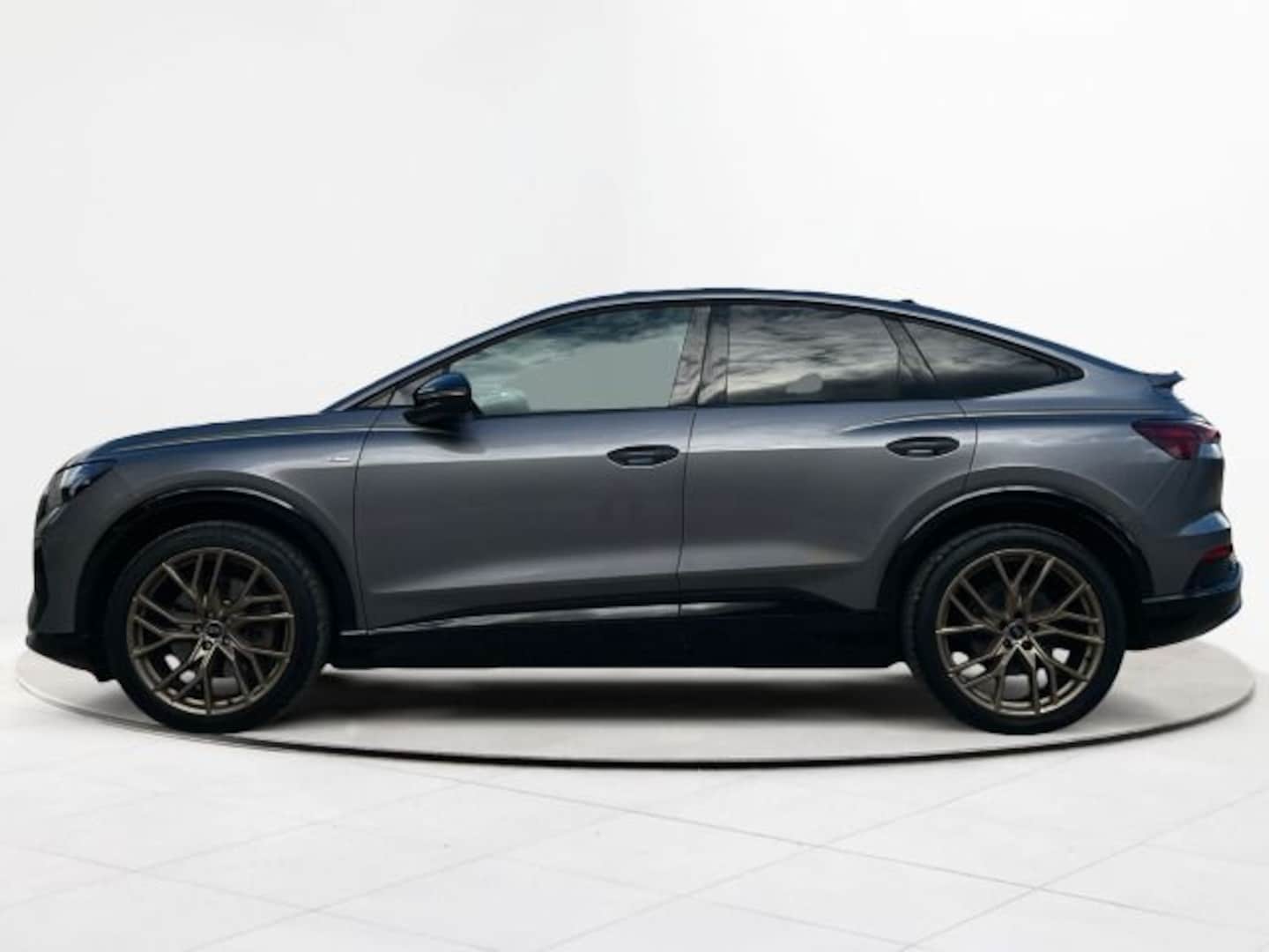 Bild über Audi Q4 Sportback e-tron 50 e-tron quattro - für weitere Informationen kontaktieren Sie den Audi Partner