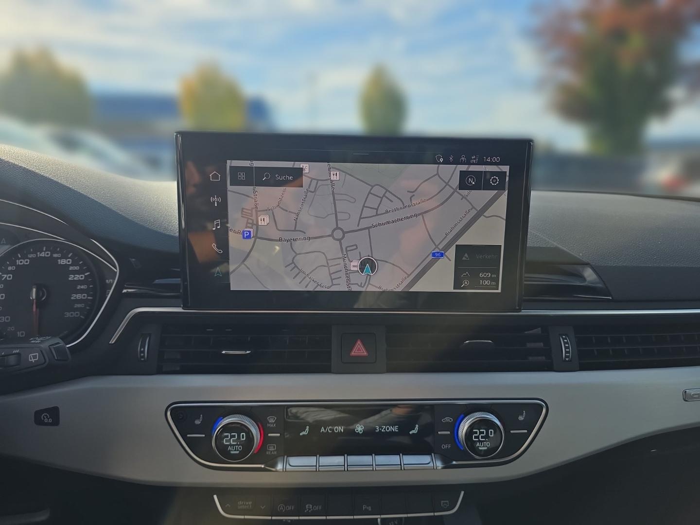 Bild über Audi A4 Avant S line 45 TFSI quattro S tronic - für weitere Informationen kontaktieren Sie den Audi Partner