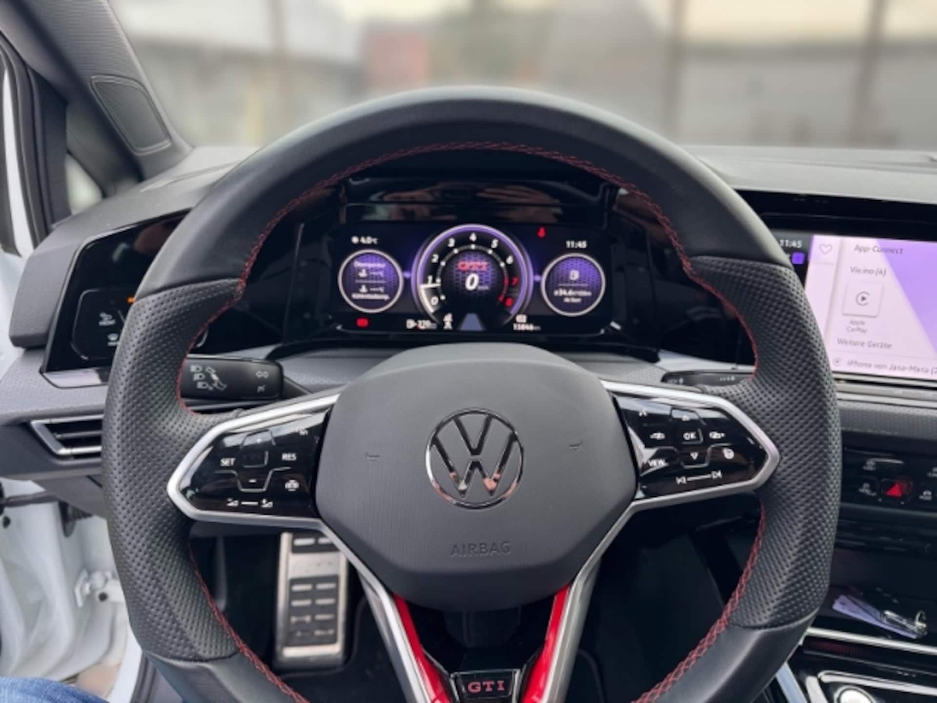 Volkswagen Golf GTI