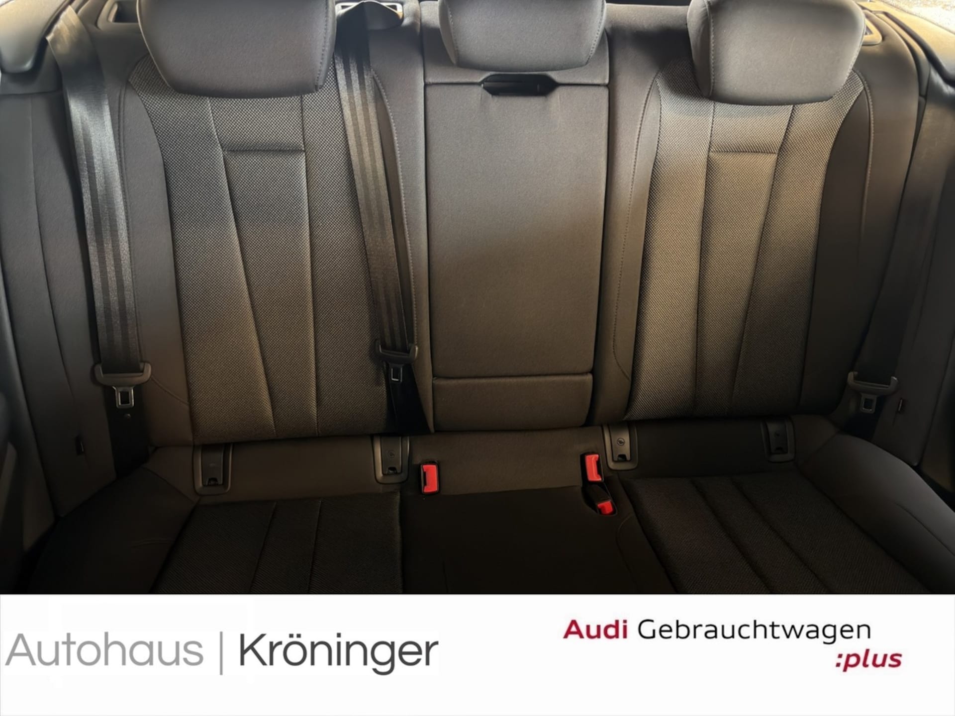 Audi A4 Avant S line