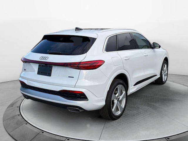 2025 Audi Q5 Premium Plus - Photo 7