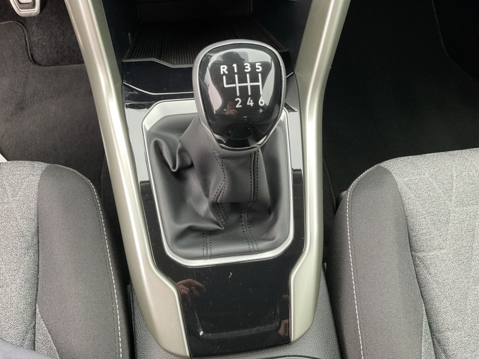 Volkswagen T-Roc – Bild 15