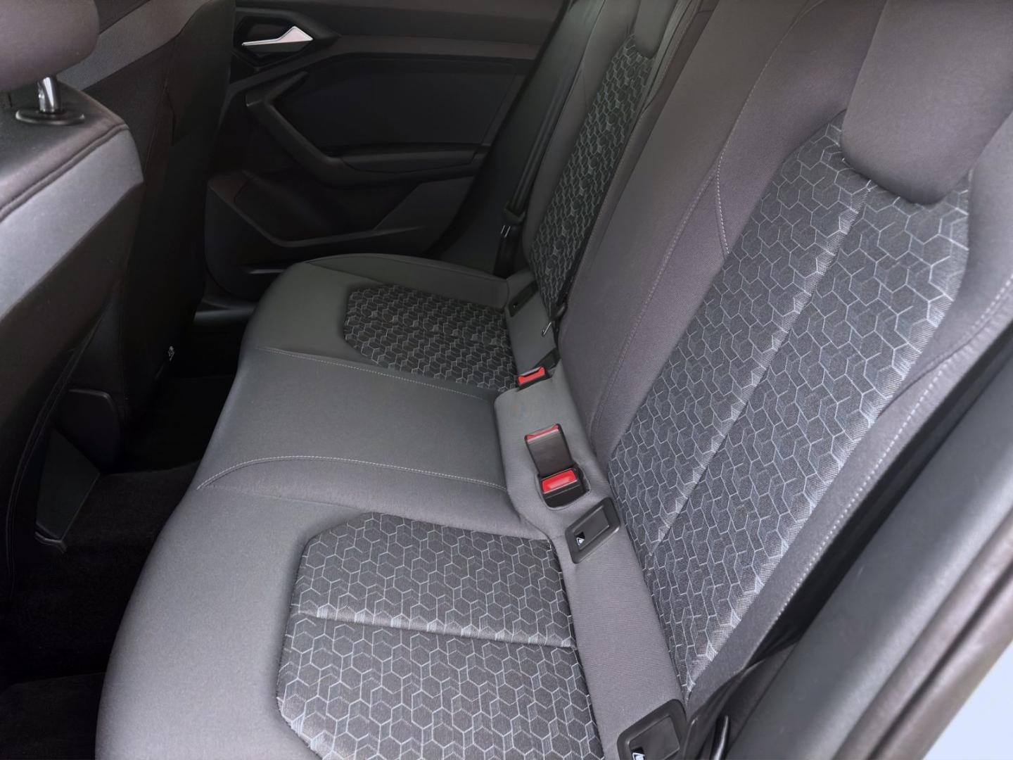 Bild über Audi A1 allstreet 35 TFSI S tronic - für weitere Informationen kontaktieren Sie den Audi Partner