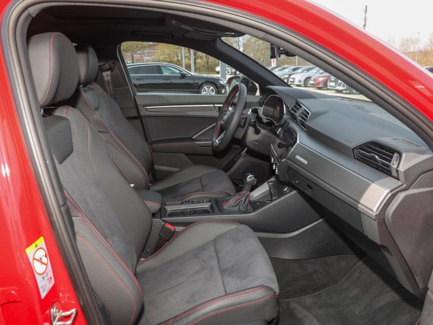 Bild über Audi Q3 Sportback S line 45 TFSI quattro S tronic - für weitere Informationen kontaktieren Sie den Audi Partner