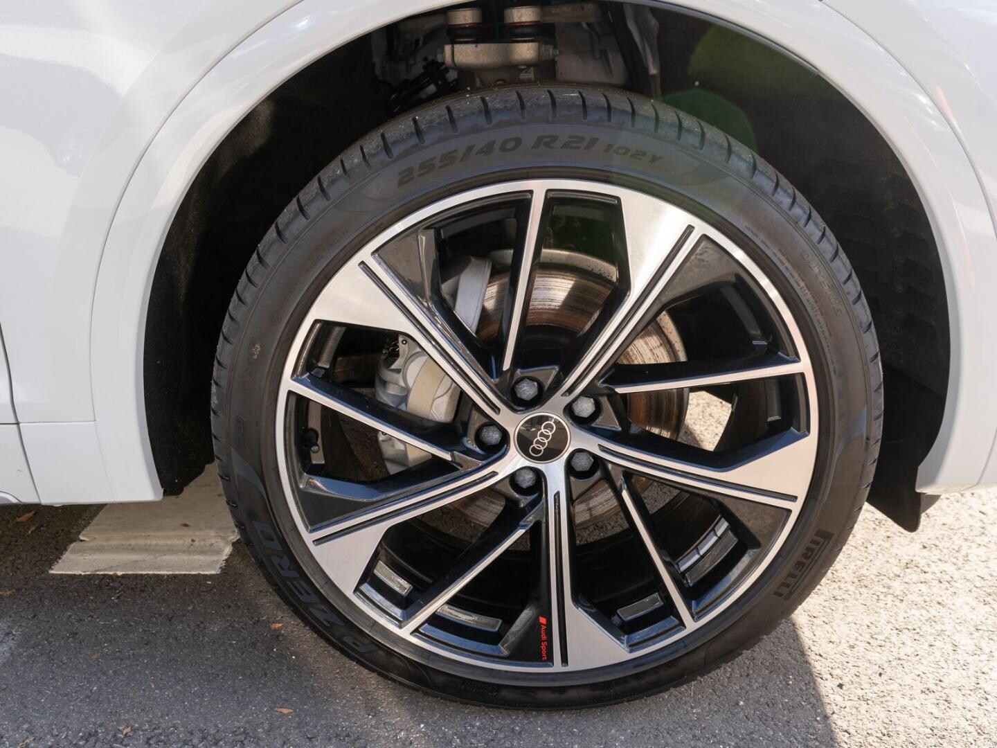 Bild über Audi Q5 40 TDI quattro S tronic - für weitere Informationen kontaktieren Sie den Audi Partner