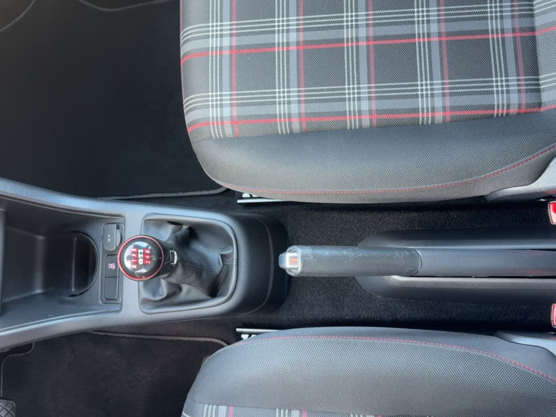 Volkswagen up! GTI