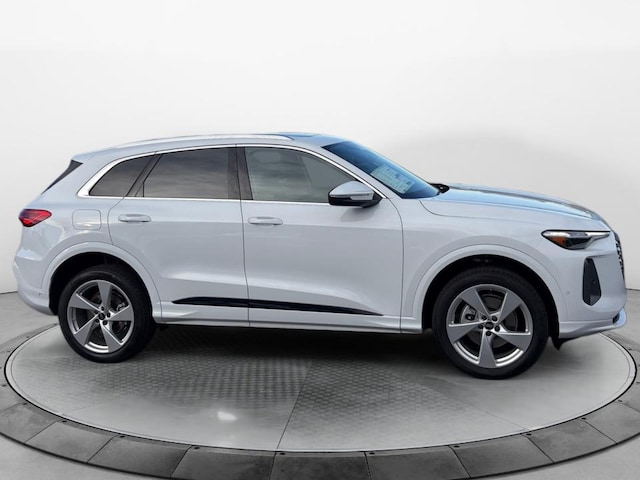 2025 Audi Q5 Premium Plus - Photo 8