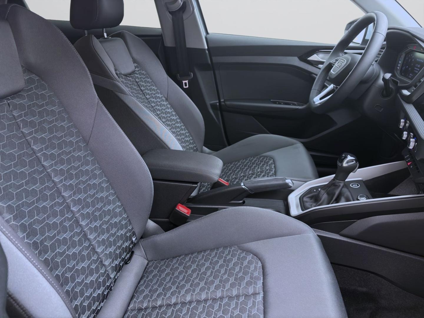 Bild über Audi A1 allstreet 35 TFSI S tronic - für weitere Informationen kontaktieren Sie den Audi Partner