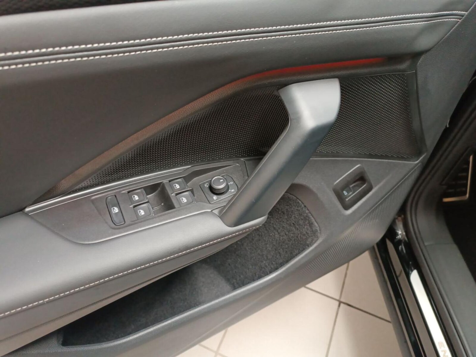 Volkswagen Tiguan – Bild 8
